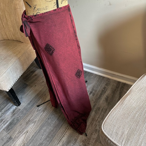 Soft Surroundings Red Embroidered Wrap Pants Wide Leg Palazzo PL Large Petite - Picture 5 of 12